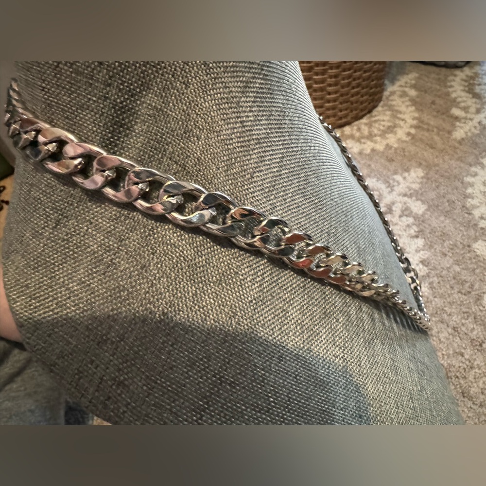 Silver Chain Necklace - Picture 5 of 10